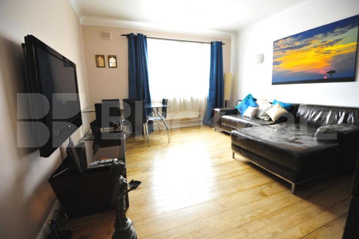 			NEW INSTRUCTION & GOOD FOR 3 SHARERS! , 2 Bedroom, 1 bath, 1 reception Apartment			 Radley Hse,Park Road, BAKER STREET